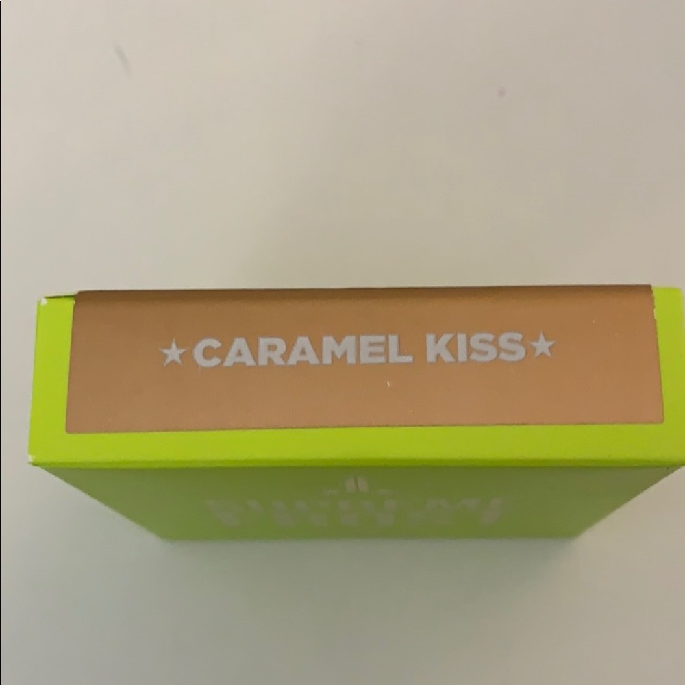 JEFFREE Star supreme frost NIB caramel kiss - Picture 2 of 3